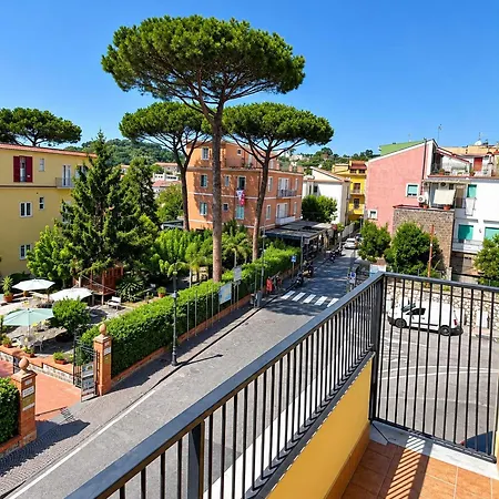 Apartment De Vivo Realty - Auralis *