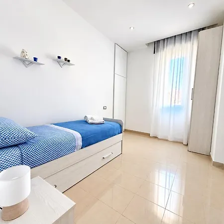 De Vivo Realty - Auralis